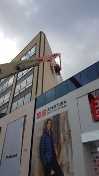 montaje-instalacion-rotulos-lonas-vinilos-barcelona-5